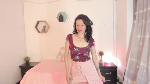 Paloma  online show from 01.30.25