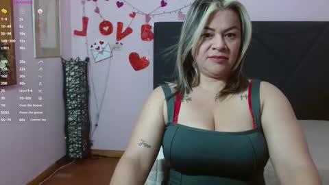 pamela_echeverria online show from 05.26.26