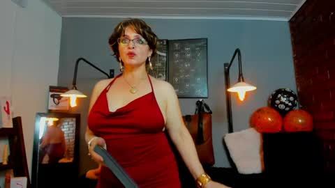 Snapshot of pamela_mature41 chatting on 05.06.26 pamela_mature41 online show from 05.06.26