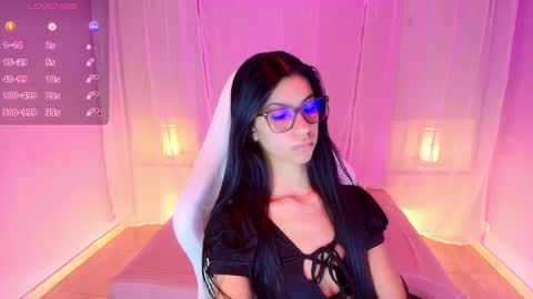 Snapshot of pamelaascott chatting on 02.11.25 P A M online show from 02.11.25