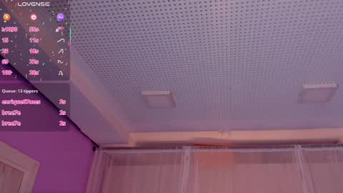 Snapshot of pamelaascott chatting on 09.30.25 P A M online show from 09.30.25