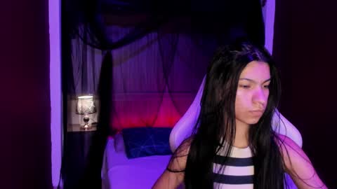 Snapshot of pamelaascott chatting on 11.11.25 P A M online show from 11.11.25