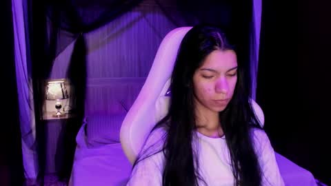 Snapshot of pamelaascott chatting on 11.14.25 P A M online show from 11.14.25