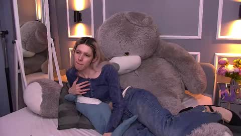 Pamelamy online show from 02.20.25