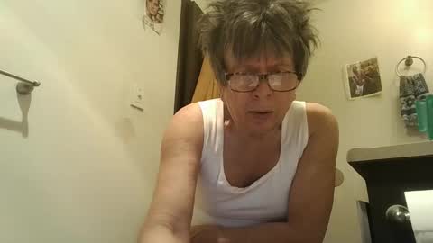 Snapshot of paminpantyhose chatting on 12.05.24 paminpantyhose online show from 12.05.24