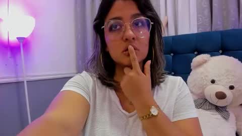 Snapshot of pandoracherry chatting on 02.15.25 Pandora online show from 02.15.25