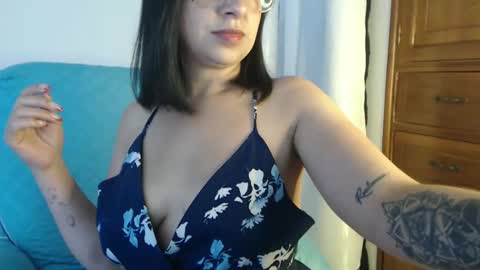 Snapshot of pandoragirlxxx chatting on 01.20.25 Carolinesworldx online show from 01.20.25