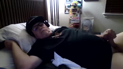 panos online show from 10.13.25