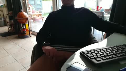 Snapshot of pantyrafke chatting on 03.03.25 pantyrafke online show from 03.03.25