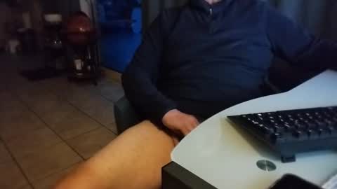 Snapshot of pantyrafke chatting on 10.23.25 pantyrafke online show from 10.23.25