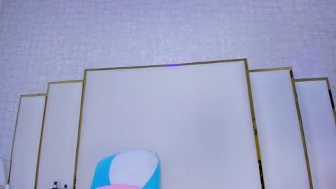 Paola  online show from 11.26.25