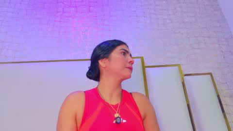 Snapshot of paolaa_rodriguez chatting on 06.16.26 Paola online show from 06.16.26