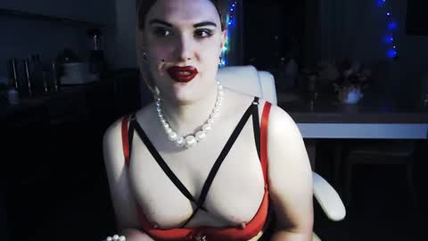 Snapshot of paoladoll chatting on 12.11.24 Sarina Williams online show from 12.11.24