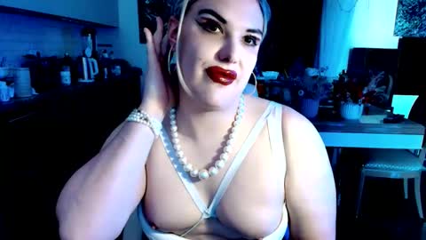 Sarina Williams online show from 06.07.26
