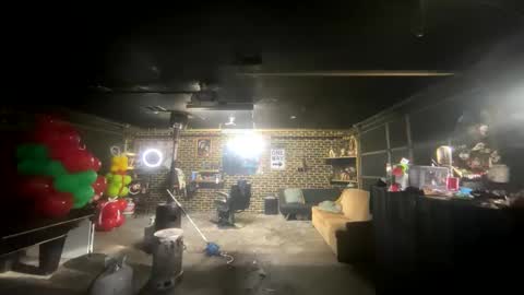 Snapshot of papi_krizz chatting on 12.30.24 papi_krizz online show from 12.30.24