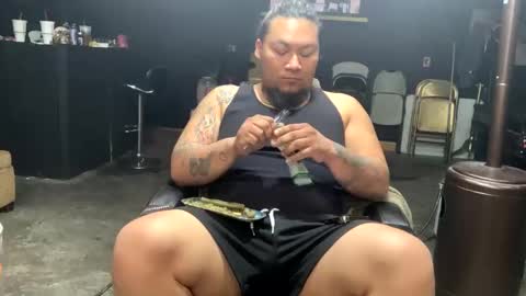 Snapshot of papi_krizz chatting on 02.26.25 papi_krizz online show from 02.26.25