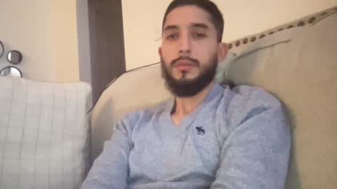 papicubano_guapo23cm online show from 10.31.25