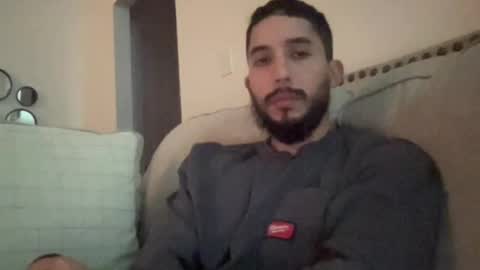 papicubano_guapo23cm online show from 11.27.25