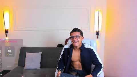 Ryan And Casper online show from 04.17.26