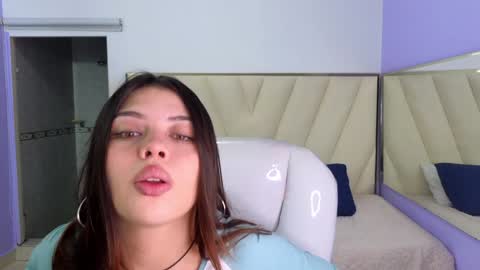 Snapshot of paradise_doll_s chatting on 12.27.24 Amy and my doll online show from 12.27.24