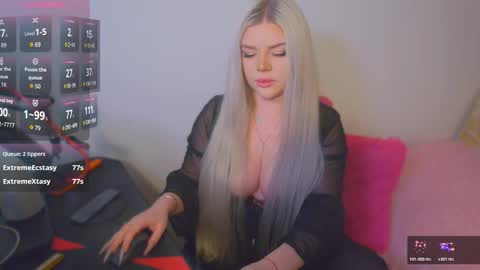 Victoria online show from 12.23.25