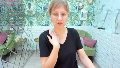 Paris online show from 12.20.25