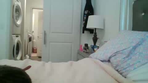 parisbaby2000 online show from 10.23.25