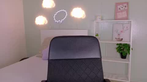 PARIS online show from 11.29.25