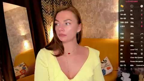 Snapshot of parisjackson_ chatting on 07.24.26 Paris online show from 07.24.26