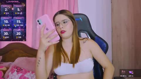 Paris online show from 02.22.25