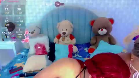 Snapshot of party_duo_trans chatting on 02.21.25 sara y cata online show from 02.21.25