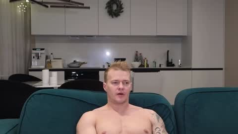 Pashka online show from 01.12.25