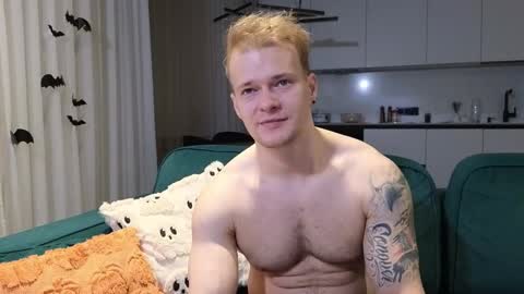 Pashka online show from 10.27.25