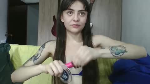 passion_fruit01 online show from 10.06.25