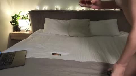 Anna online show from 02.18.25