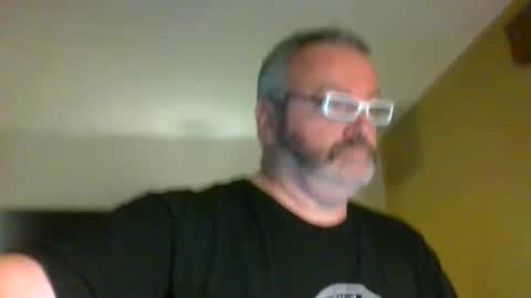 passporttraveler1 online show from 10.23.25