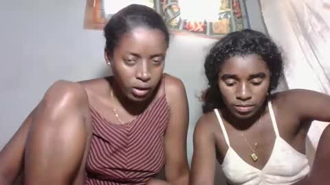 Snapshot of patricia9090 chatting on 11.18.25 patricia9090 online show from 11.18.25