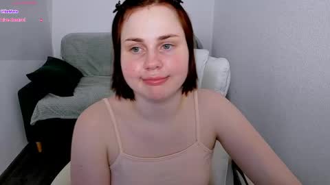 Snapshot of patricia__perez chatting on 06.04.26 Pat online show from 06.04.26