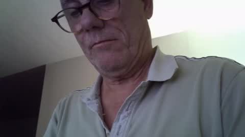 Snapshot of patrick5275 chatting on 09.25.25 patrick5275 online show from 09.25.25