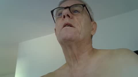 Snapshot of patrick5275 chatting on 09.29.25 patrick5275 online show from 09.29.25