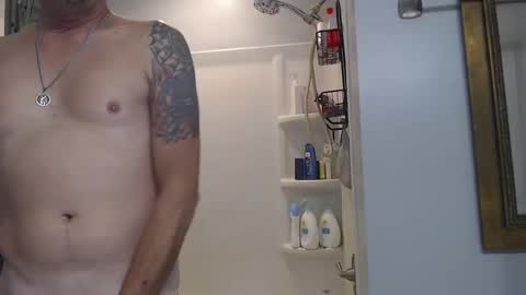 Snapshot of patrickbond007 chatting on 09.19.25 patrickbond007 online show from 09.19.25