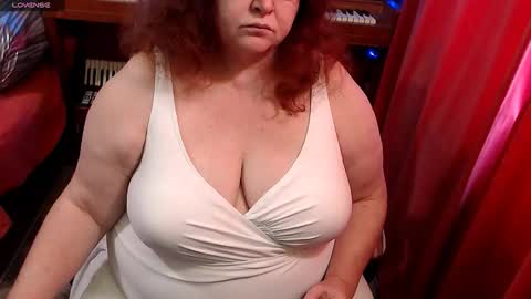 Snapshot of patsyorose chatting on 02.08.26 PatsyORose online show from 02.08.26