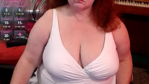 Snapshot of patsyorose chatting on 02.10.26 PatsyORose online show from 02.10.26