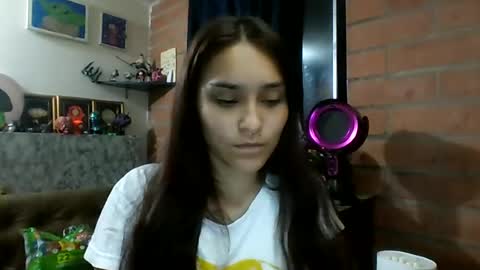 Snapshot of pau_cat chatting on 07.10.26 Pau online show from 07.10.26