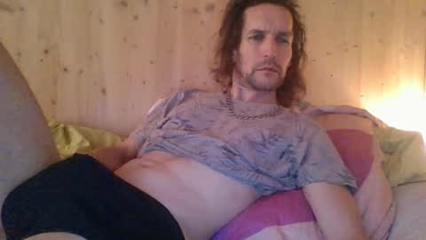 paueriwan online show from 02.08.25