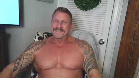Snapshot of paul_longcut chatting on 03.26.26 Paul Roland online show from 03.26.26