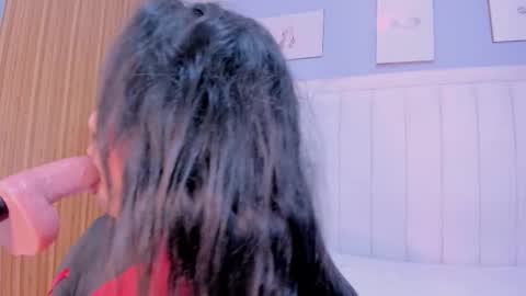 Pau online show from 10.31.25