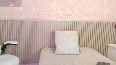 PAULA CRUZ online show from 10.10.25