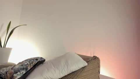 Paula perez - online show from 10.06.25