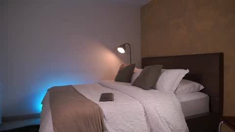 Paula online show from 02.23.25